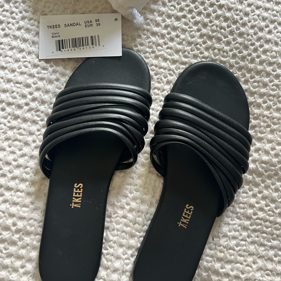 Tkees caro black 8 nwt - Picture 2 of 3